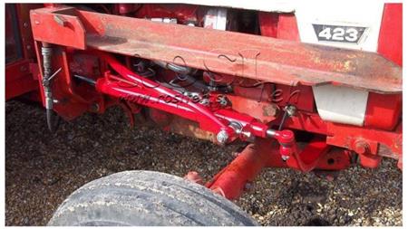 SET DI DIREZIONAMENTO IDRAULICO AUSILIARIO INTERNAZIONALE IHC CASE 423